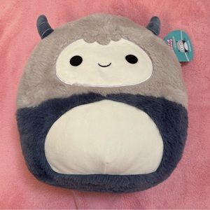 SQUISHMALLOWS Horace the Yeti Fuzzmallow 14in NWT